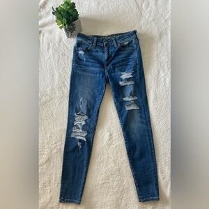 American Eagle Superstretch Shorts, Sz 4. Only worn once, in like-new condition.